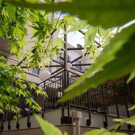 Nemea Palais מלון דירות קאן