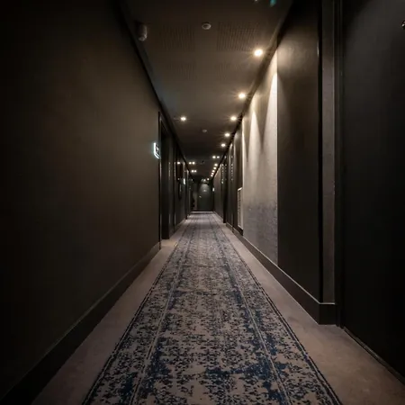 מלון דירות Nemea Palais 4*