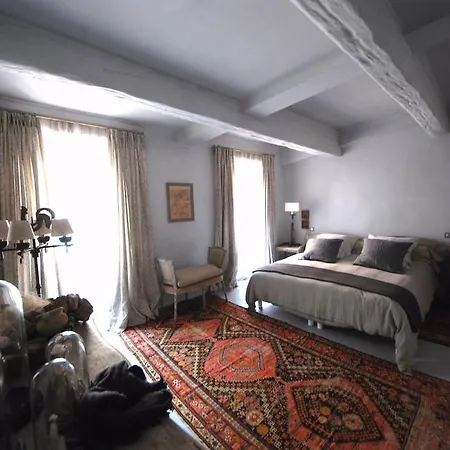 Lejlighedshotel Nemea Palais 4*