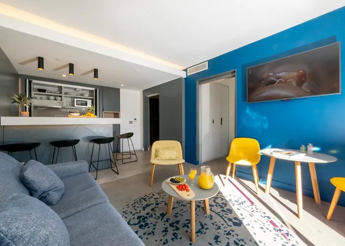 Nemea Palais Lägenhetshotell 4*
