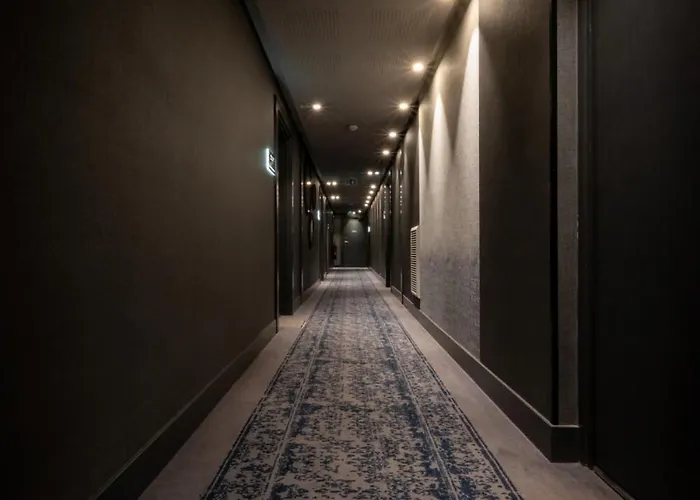Lägenhetshotell Nemea Palais 4*